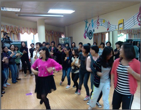 小学柏苑 团康1.jpg